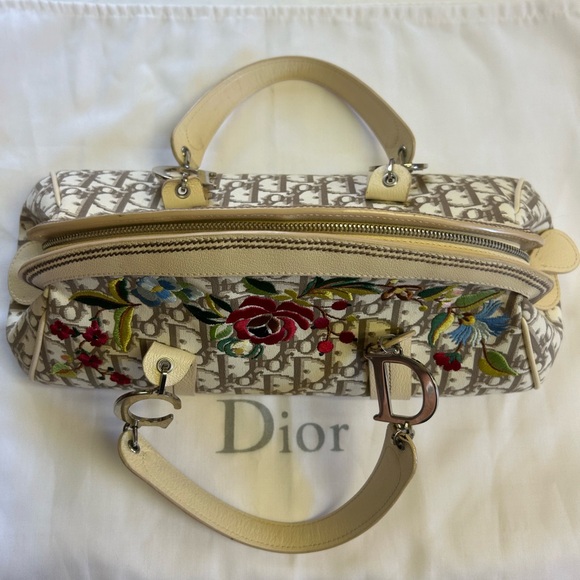 Christian Dior Embroidered Floral Trotter Canvas Handbag - Picture 8 of 16